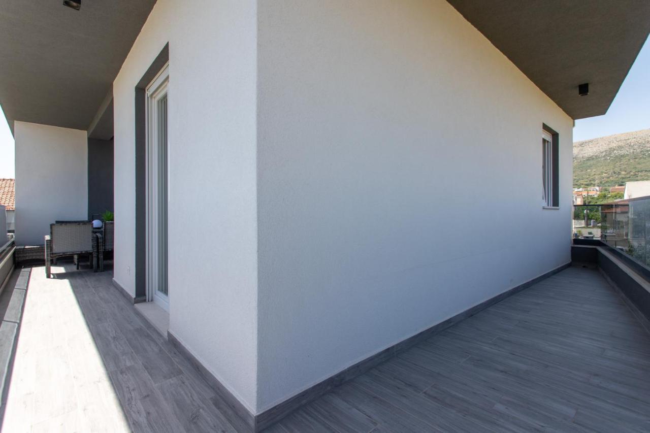 Apartments Taratta 1 Trogir Exterior photo